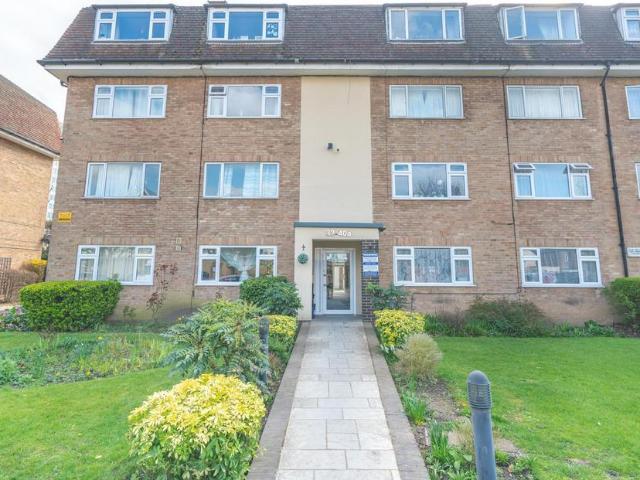 Apartment for rent in Royal Borough of Kingston upon Thames, Greater London
