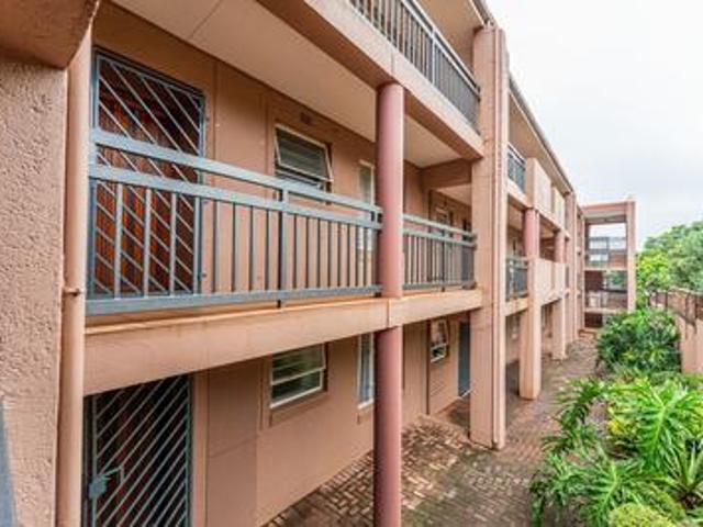 Apartment for sale in Vosloorus, Gauteng