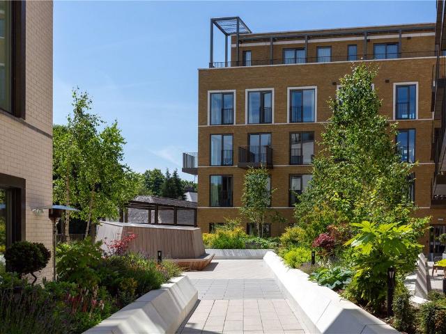 Apartment for rent in Broadwater Down, Sandown Park