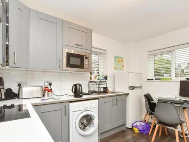 House for sale in Pachesham Park, Surrey