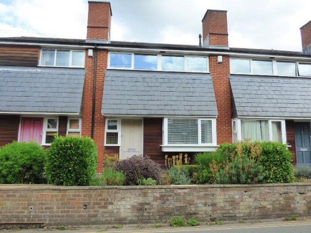 House for rent in Pachesham Park, Surrey