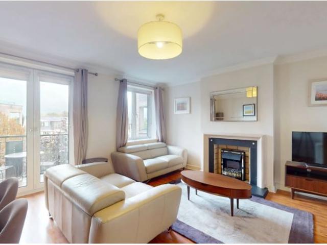 Apartment to rent in Linden Square, Blackrock