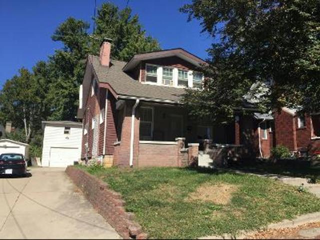 House for sale in Alton, Illinois