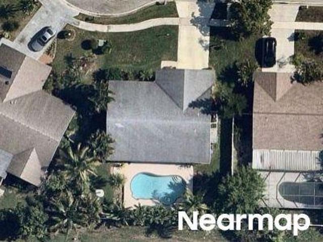 House for sale in Lake Worth
