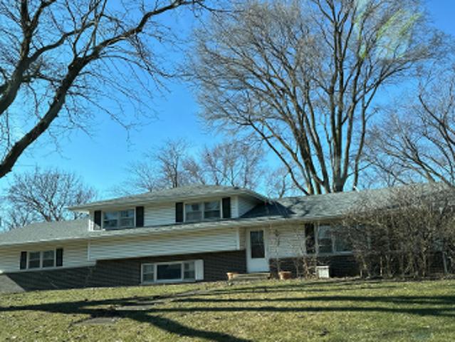 House for sale in Aurora, Illinois