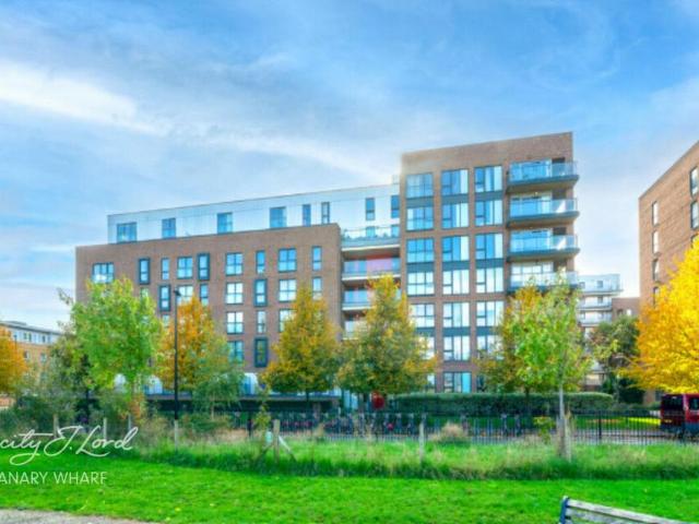 Apartment for rent in Poplar Grove, Greater London