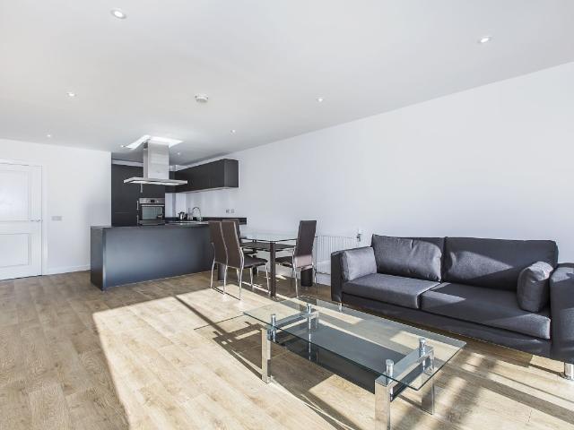 Apartment for rent in Poplar Grove, Greater London