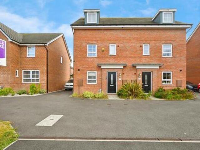 House for sale in Berry Hill, Potters Corner
