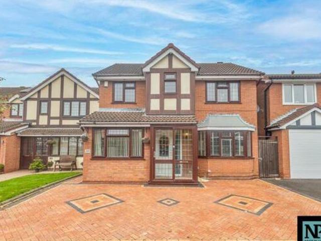 House for sale in Kettlebrook, Staffordshire