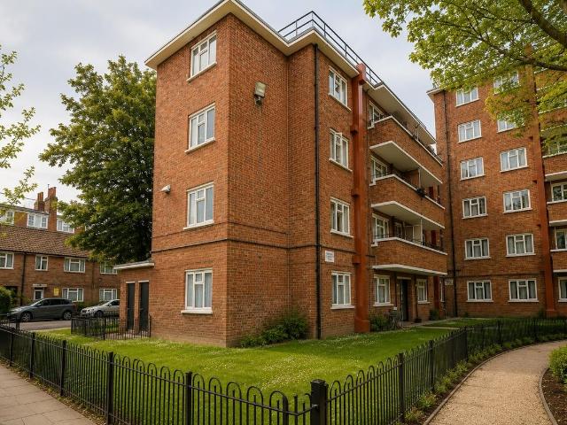 Apartment for rent in Stepney, Greater London