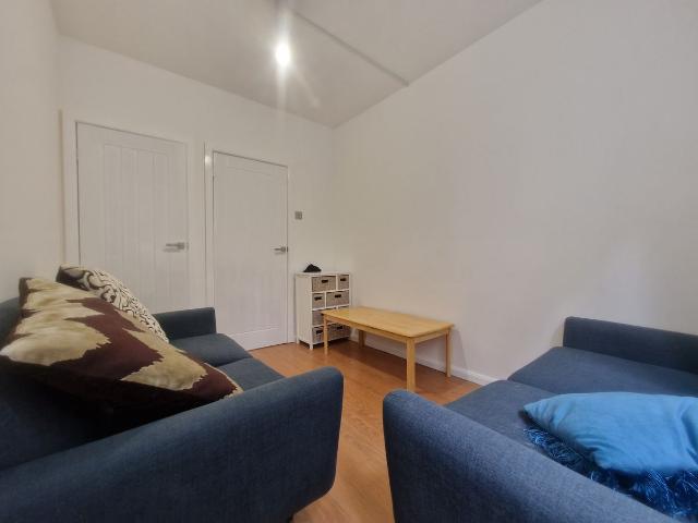 Apartment for rent in Stepney, Greater London