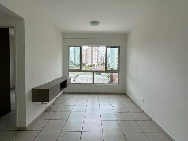 Apartamento venda em Região Geográfica Imediata do Distrito Federal, Região Integrada de Desenvolvimento do Distrito Federal e Entorno