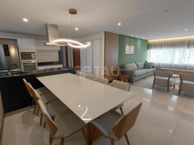 Apartamento venda em Região Geográfica Imediata do Distrito Federal, Região Integrada de Desenvolvimento do Distrito Federal e Entorno