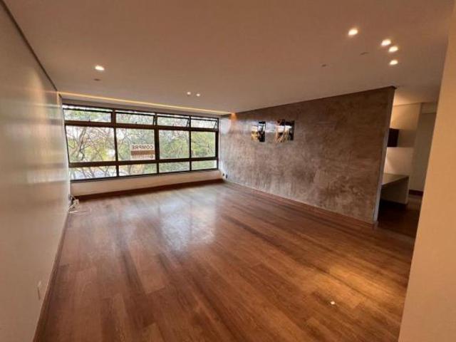 Apartamento venda em SQS 212, Plano Piloto