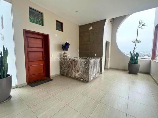 Exclusivo Departamento de AO. 288m2 en Venta Cerros de Camacho