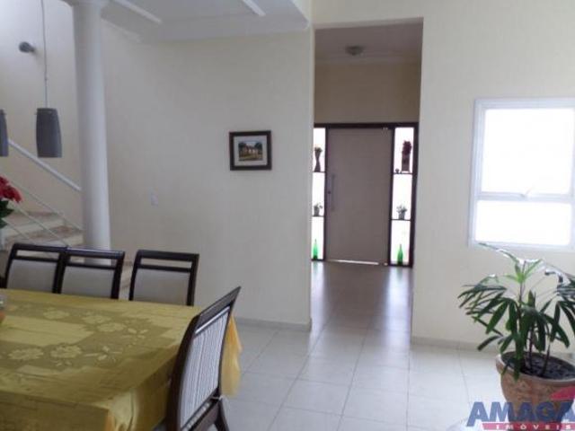 Casa venda em Região Imediata de São José dos Campos, Região Metropolitana do Vale do Paraíba e Litoral Norte