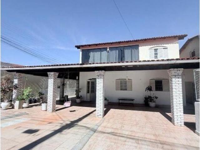 Casa venda em Região Geográfica Imediata do Distrito Federal, Região Integrada de Desenvolvimento do Distrito Federal e Entorno