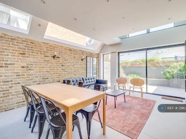 House for rent in Fulham, Sands End