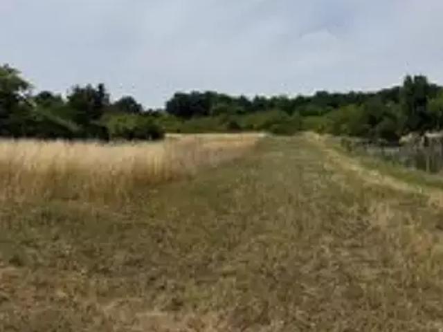 Terrain vente à Auxerre, Lindry