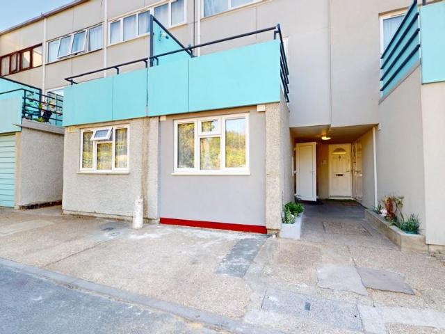 House for rent in London Borough of Merton, Greater London