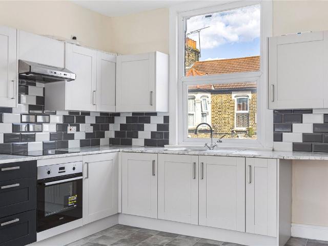 House for rent in Canning Town, Greater London