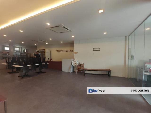 Shop for sale in Malaka