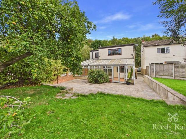 House for rent in Lofthouse Gate, Wakefield