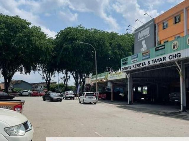 Warehouse for rent in Shah Alam, Petaling