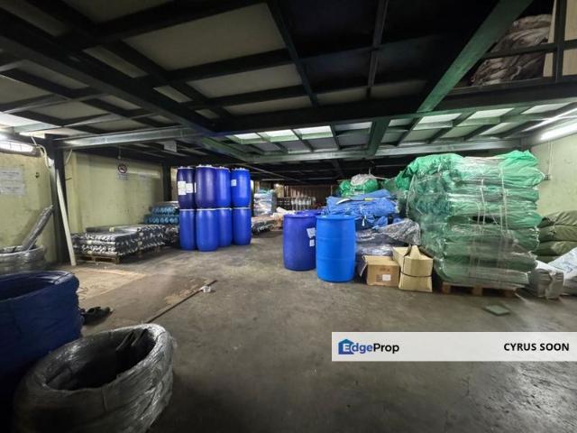 Warehouse for rent in Selayang, Selangor