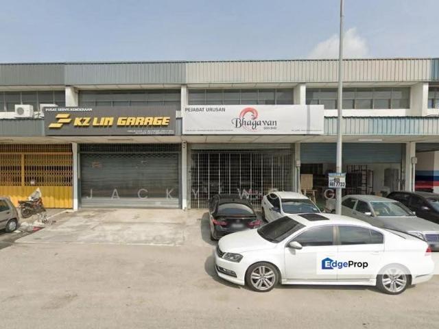 Warehouse for rent in Majlis Bandaraya Subang Jaya, Petaling