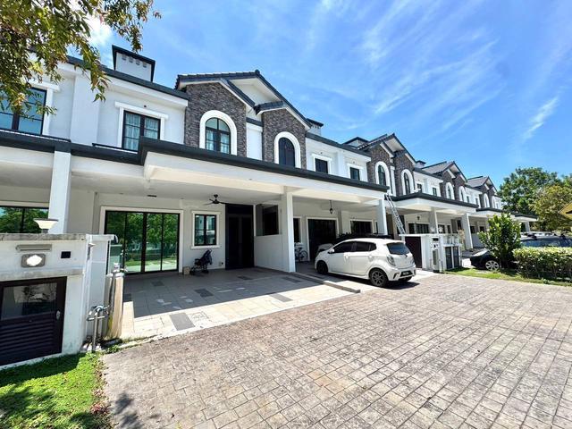 Terraced House for sale in Tanjong Sepat, Selangor
