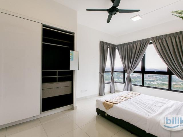Room for rent in Petaling, Alam Impian