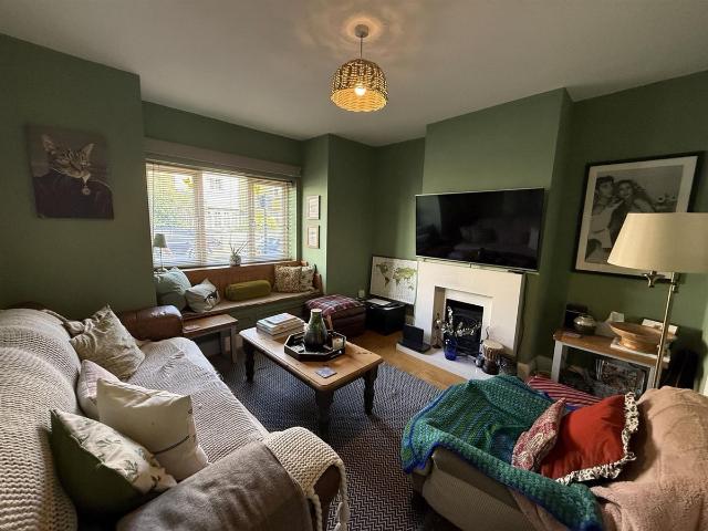House for rent in London Borough of Hounslow, Greater London