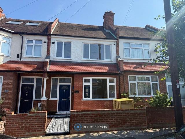 House for rent in London Borough of Merton, Mitcham