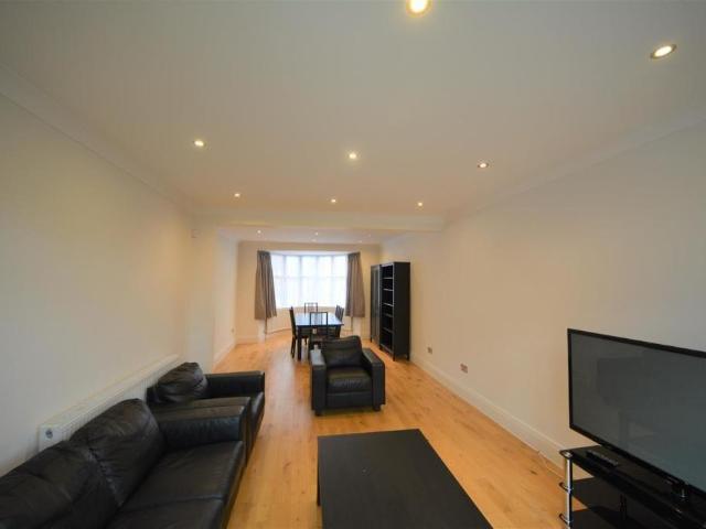 House for rent in London Borough of Barnet, Greater London