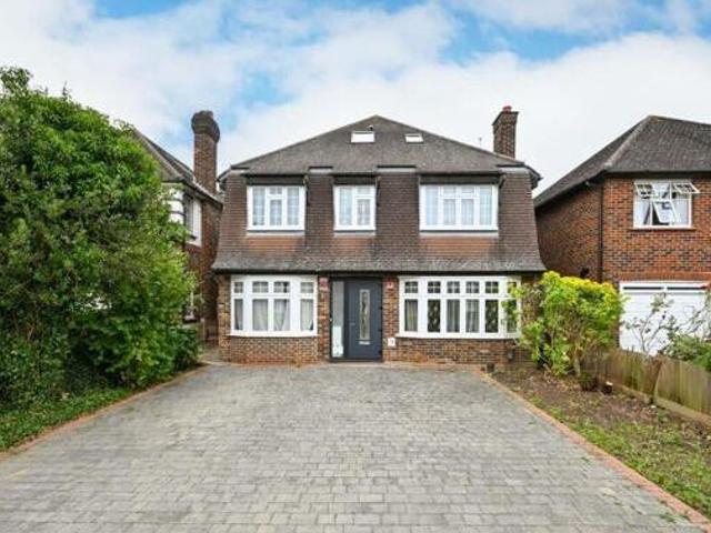 House for sale in New Malden, Greater London