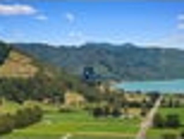 Land for sale in Marlborough