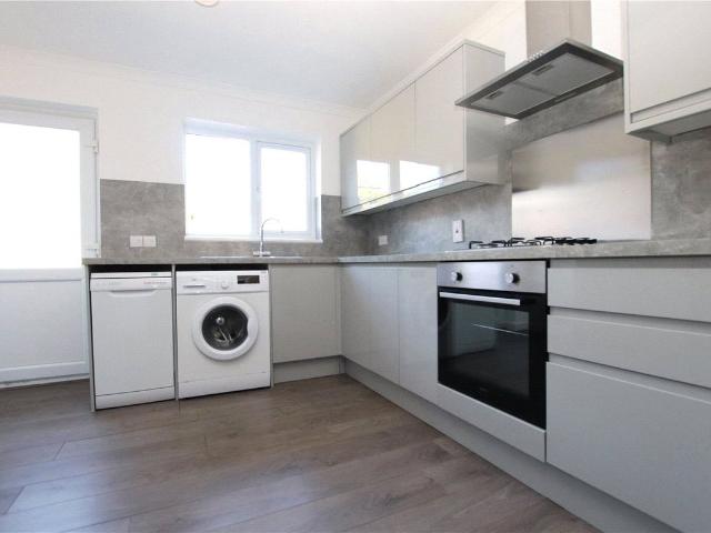 Room for rent in Dulcote, Bath And North East Somerset