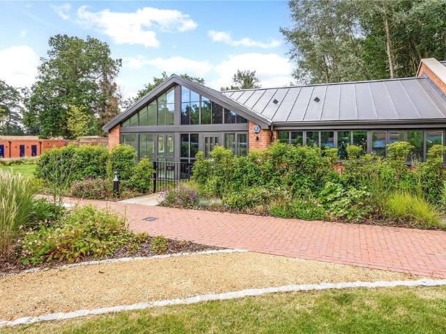 House for rent in Sunningdale