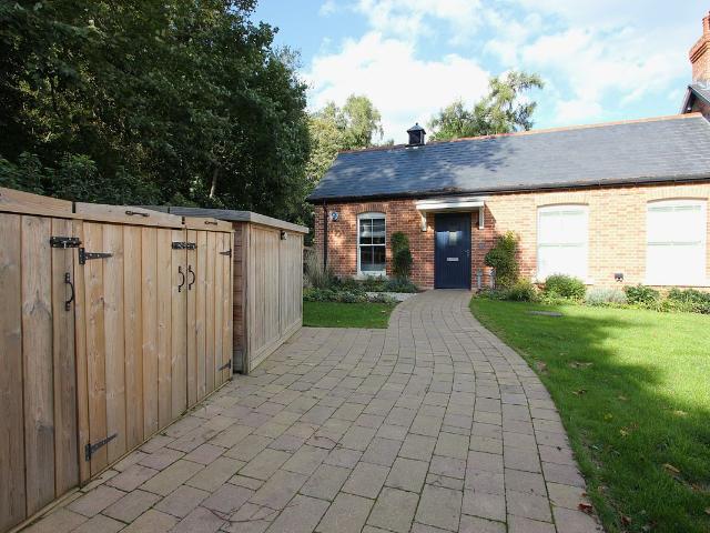 House for rent in Sunningdale