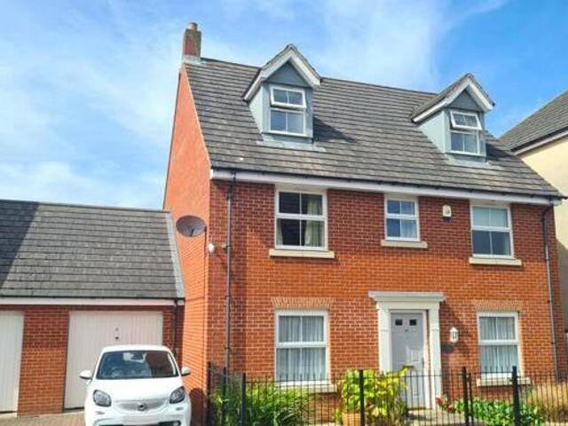 House for sale in Gloucester, Gloucestershire