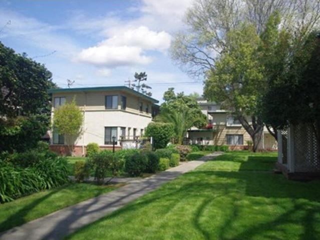 Townhouse for rent in San Leandro