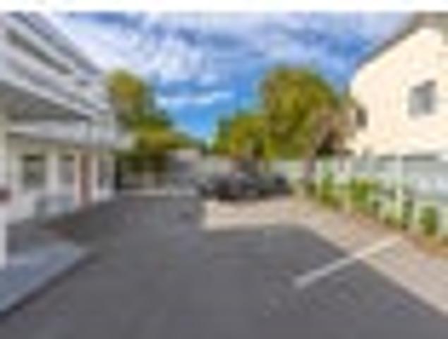 Apartment for rent in Heathcote, Canterbury