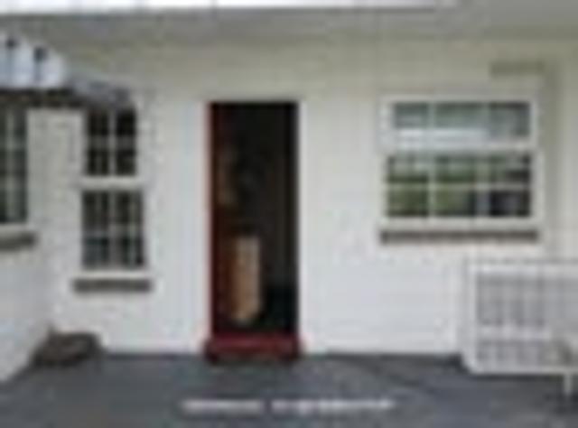 Apartment for rent in Heathcote, Canterbury