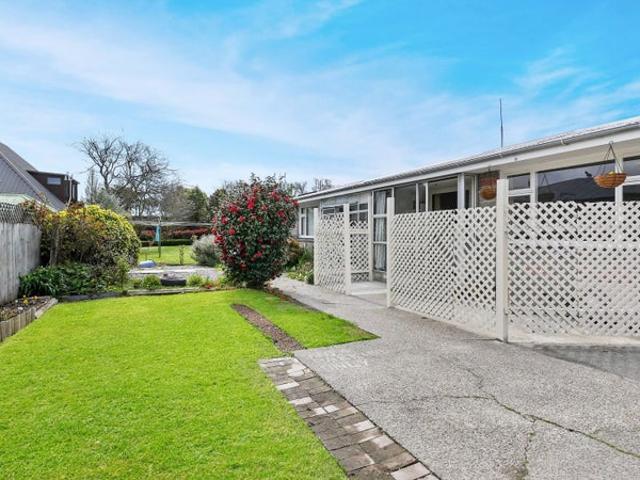 Apartment for rent in Heathcote, Canterbury