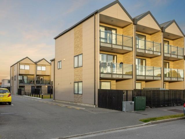 Apartment for rent in Heathcote, Canterbury