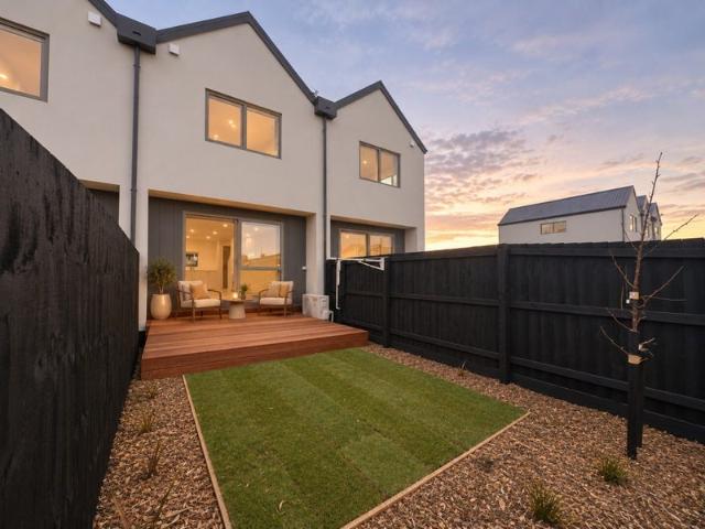 House for rent in Chaslands, Canterbury