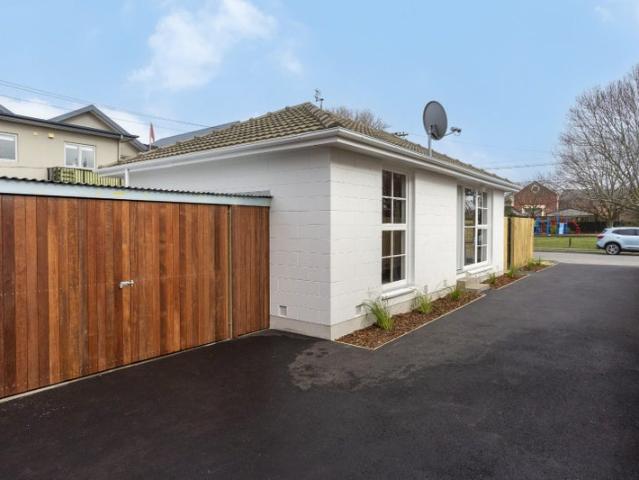 Apartment for rent in Heathcote, Canterbury