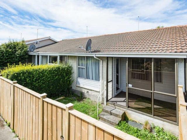 Apartment for rent in Heathcote, Canterbury