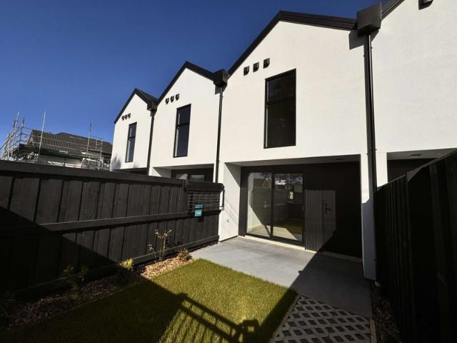 Apartment for rent in Heathcote, Canterbury